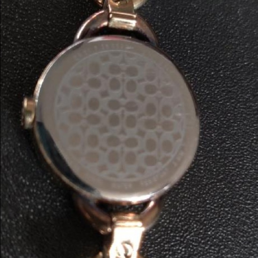 Gold coach women’s watch - Picture 3 of 5